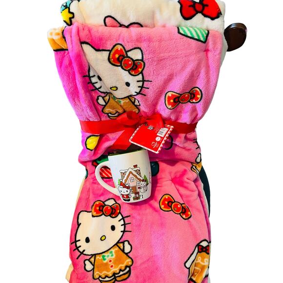 Hello Kitty Christmas 2 pack throws one pink and one white with matching coffee - Picture 1 of 12